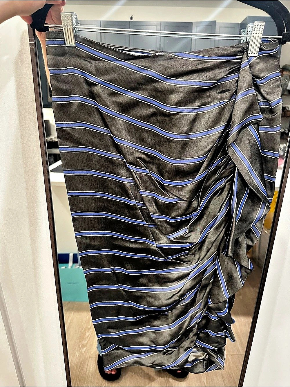 Veronica Beard Striped Madi Skirt in grey & Blue Size 8